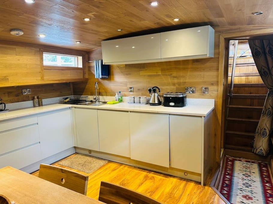 Unique Houseboat Experience I Central City Break York Esterno foto