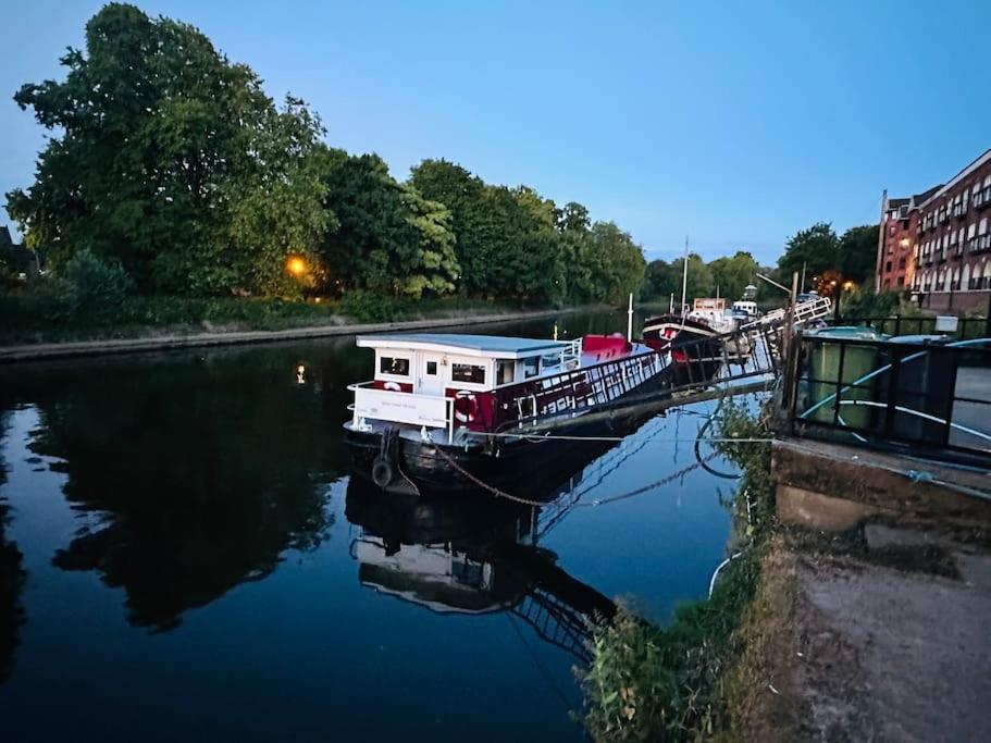 Unique Houseboat Experience I Central City Break York Esterno foto
